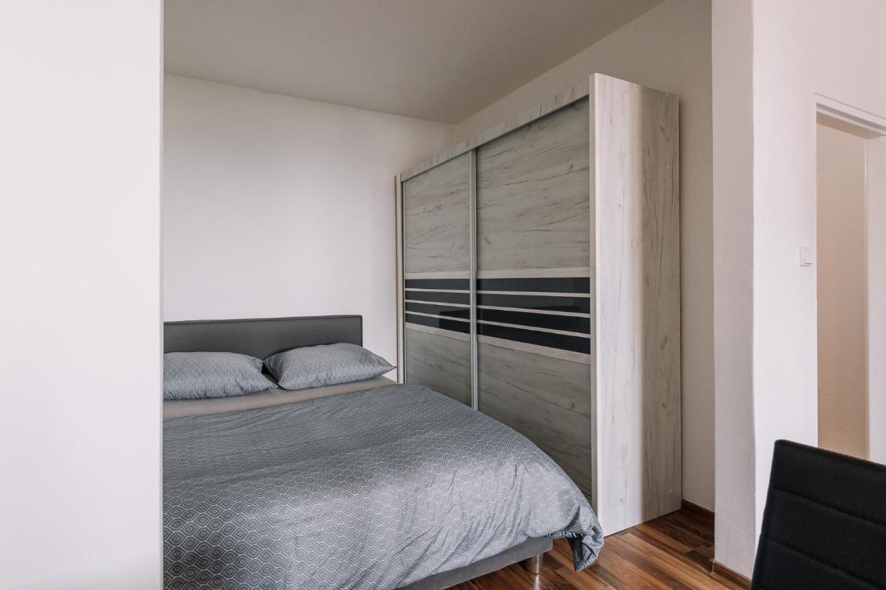 Cozy Apartment In Ruzinov 布拉迪斯拉发 外观 照片